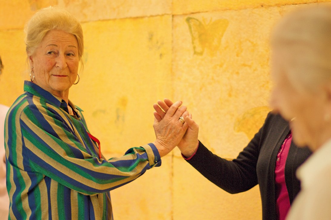 ErlebniSTanz Ältere Dame bei Tanzen