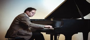 Johannes Marks am Flügel