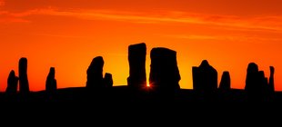 Keltischer Steinkreis im Abendrot