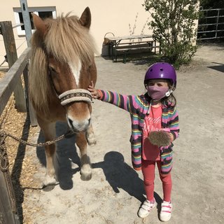 Große Spende für Reittherapie Große Spende für Reittherapie