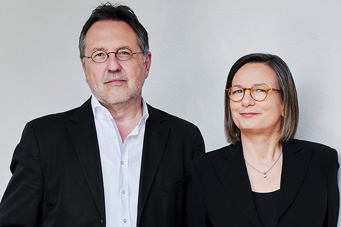 Annemarie Stoltenberg und Dr. Rainer Moritz