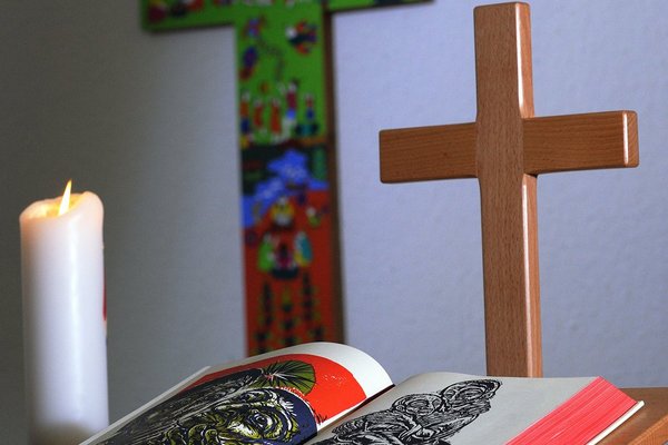 Andachten und Gottesdienste Andachten und Gottesdienste