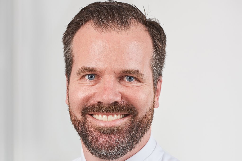 Prof. Dr. Oliver Husser Porträtaufnahme von Prof. Dr. Oliver Husser