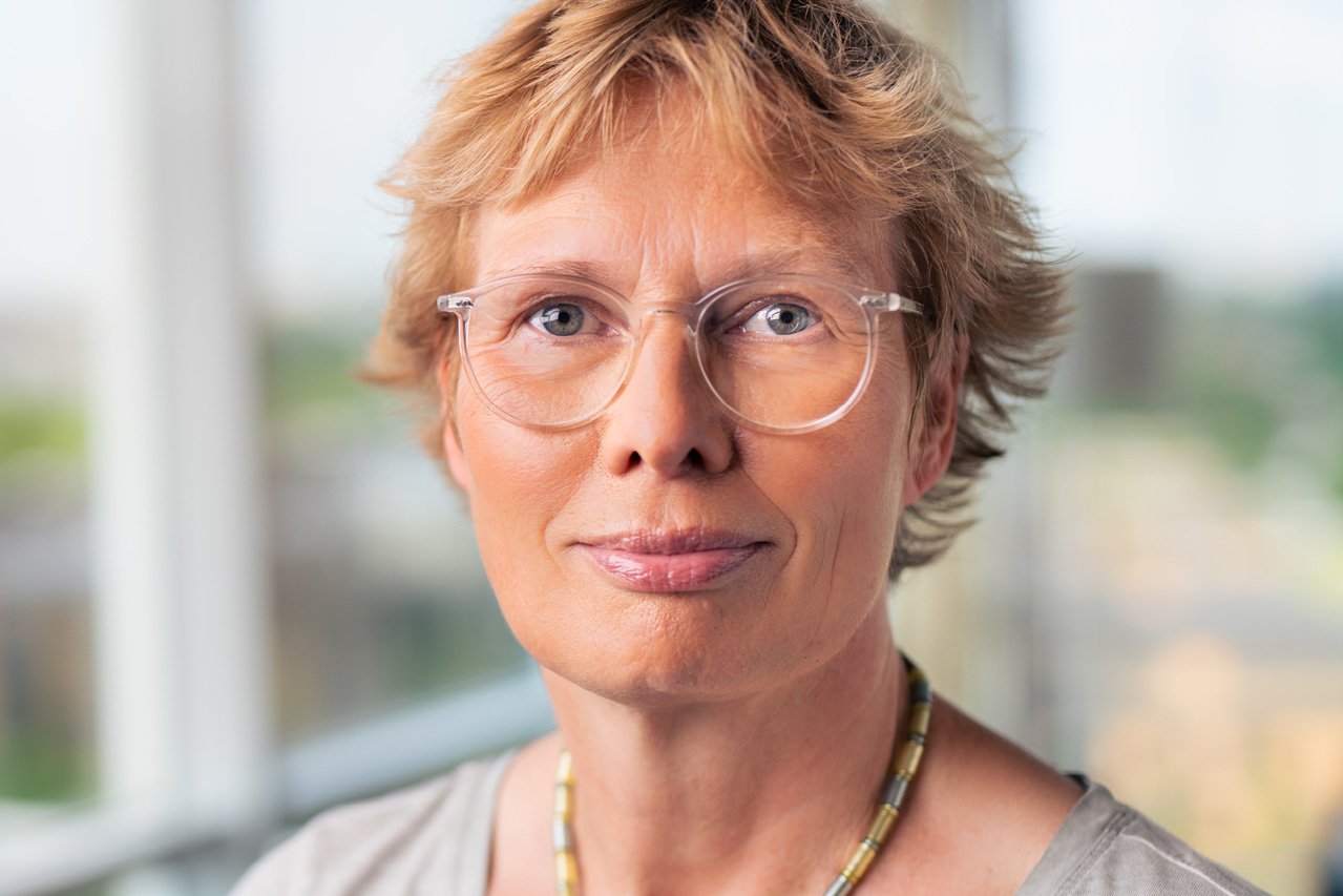 Verwaltung & Management Mitarbeiterin in der Verwaltung