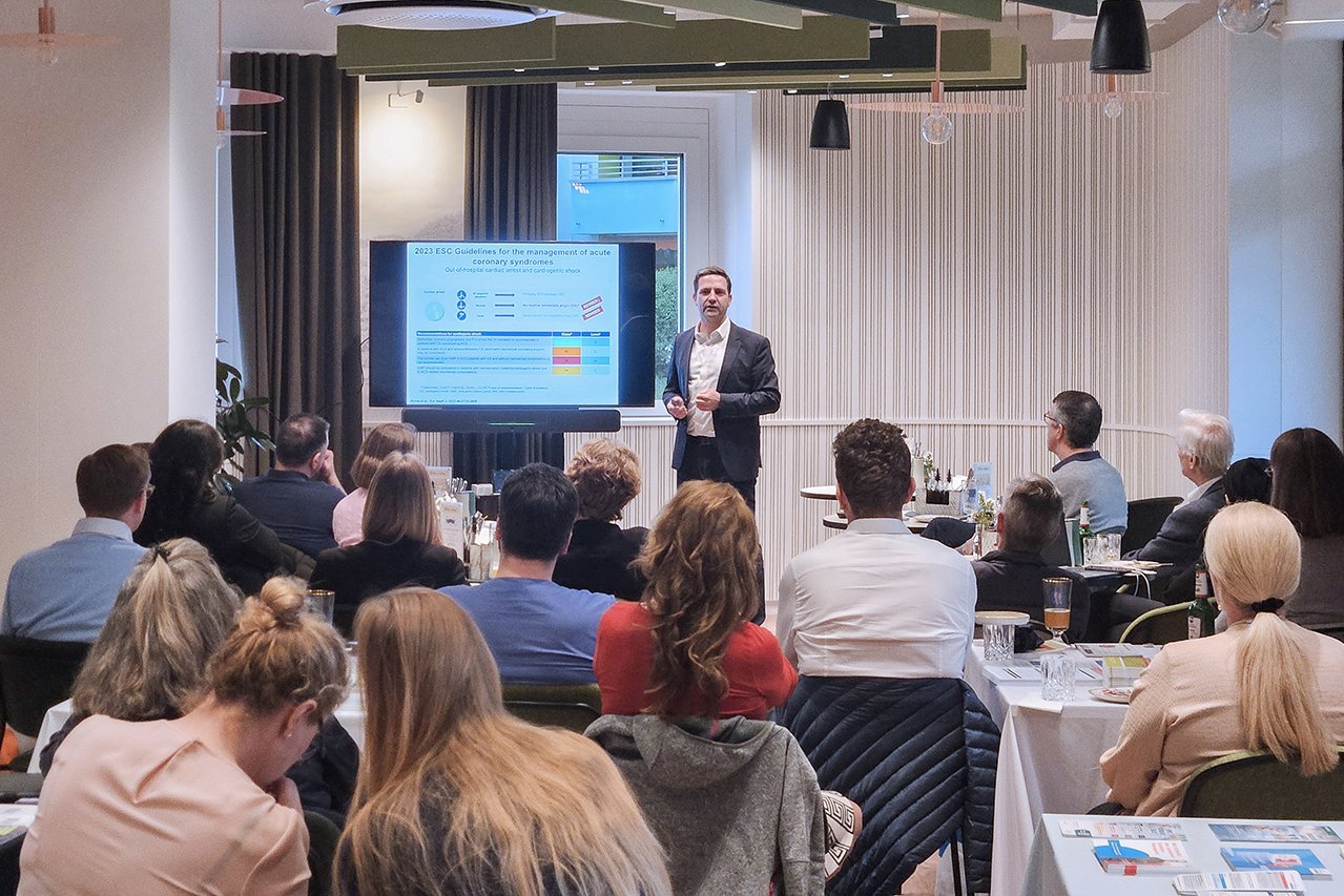 Augustinum CardioClub Ein Vortrag des Augustinum CardioClubs im Vierundsiebzig