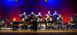 ESG-Big Band auf der Bühne im Augustinum
