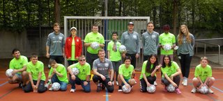 Fußballcamp „Kick & Fun“ in der Augustinum Tagesstätte Fußballcamp „Kick & Fun“ in der Augustinum Tagesstätte