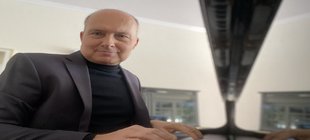 Peter Hopp am Flügel