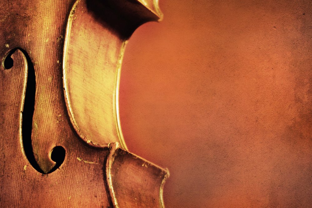 Bewohner*innen musizieren Nahaufnahme einer Violine