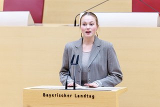 (D)eine Minute für die Demokratie (D)eine Minute für die Demokratie