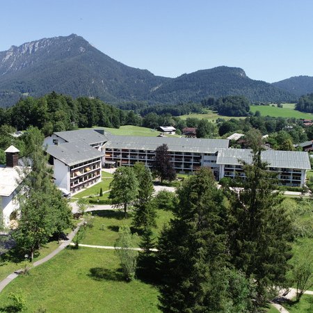 Augustinum Berchtesgadener Land Vorsorgeklinik Außenansicht der Augustinum Berchtesgadener Land Vorsorgeklinik