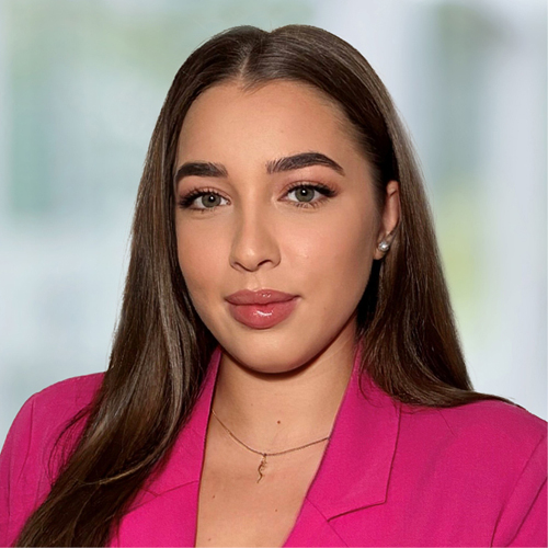 Antonia Craciun, Chefarztsekretariat Porträtaufnahme von Antonia Craciun