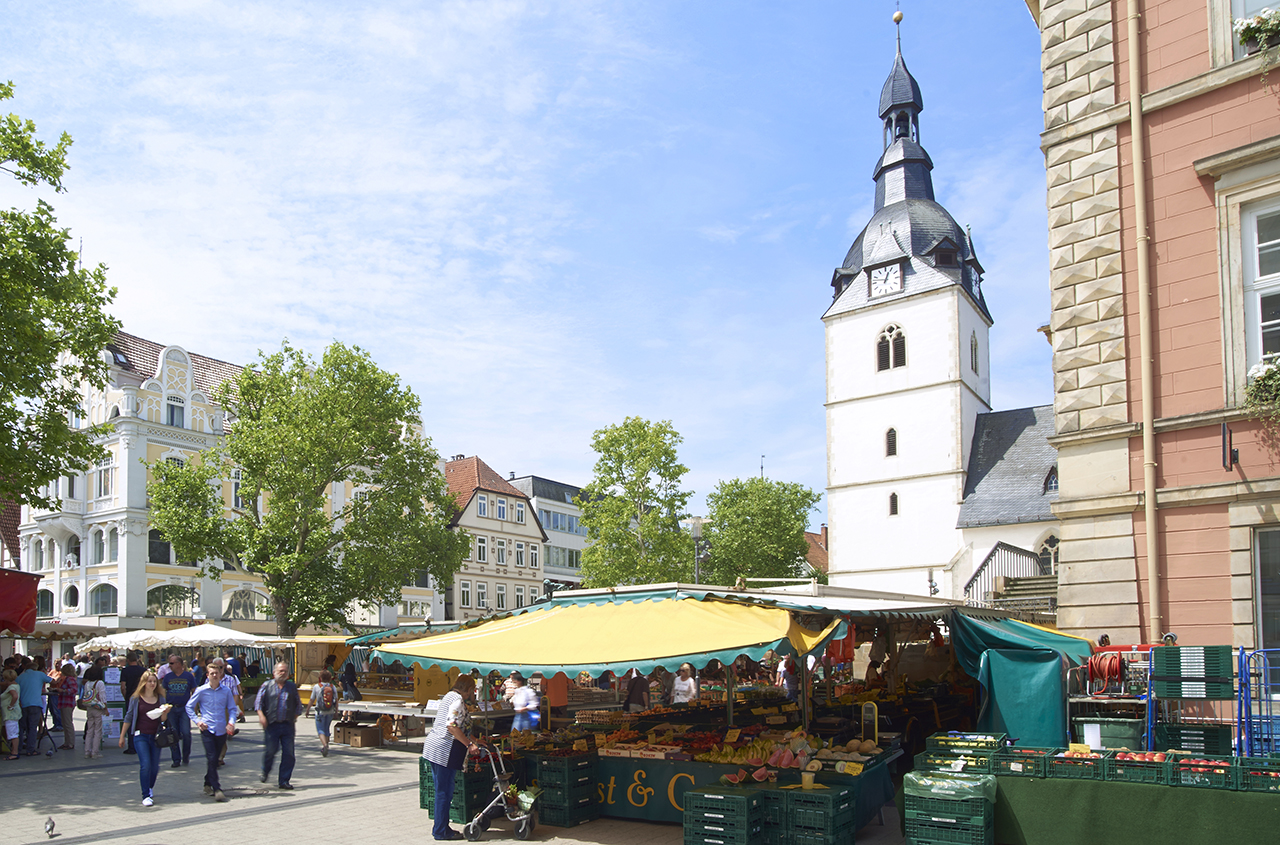 Der dreimal in der Woche geöffnete Markt verleiht Detmold ein ganz besonderes Flair. Der dreimal in der Woche geöffnete Markt verleiht Detmold ein ganz besonderes Flair.