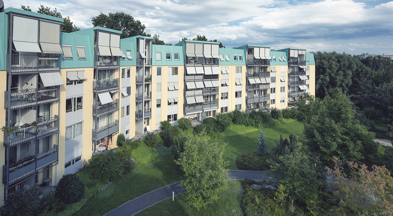 Augustinum Seniorenresidenz Kleinmachnow Lage Slider Das Augustinum Kleinmachnow und die umliegende Grünfläche