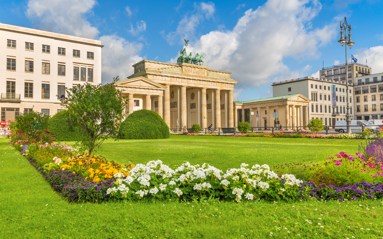 Alles, was Berlin zu bieten hat, liegt zum Greifen nah. Alles, was Berlin zu bieten hat, liegt zum Greifen nah.
