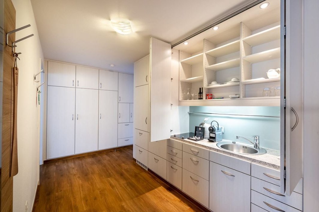 Küche Die Küche eines Apartments des Augustinum Kleinmachnow