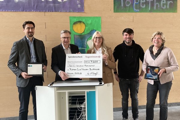 Augustinum Spenden iPads Eine Spende für iPads zur Unterstützung von barrierefreiem Unterricht