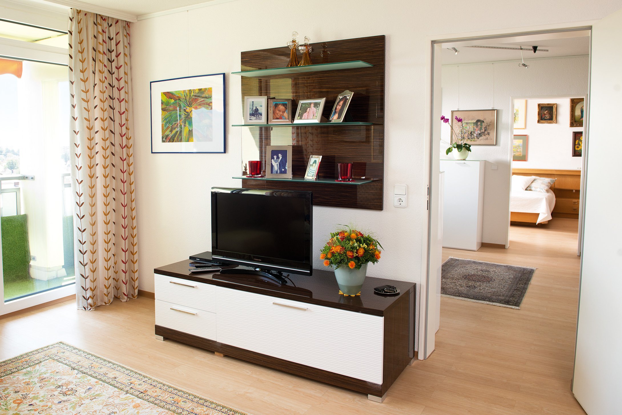 Großzügiges Platzangebot in den 2- und 3-Zimmer-Wohnungen. Großzügiges Platzangebot in den 2- und 3-Zimmer-Wohnungen.