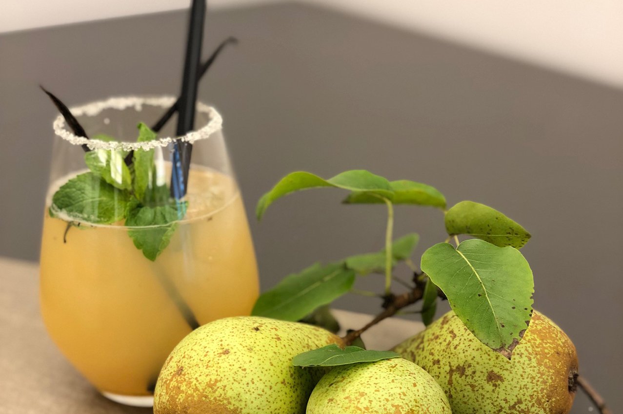 Auch für private Feiern liefert die Küche des Augustinum Bad Soden die Speisen mit den passenden Getränken. Auch Cocktails. Auch für private Feiern liefert die Küche des Augustinum Bad Soden die Speisen mit den passenden Getränken. Auch Cocktails.