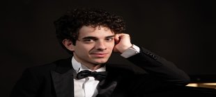 Klavierabend mit Fulvio Nicolosi Porträt des Pianisten