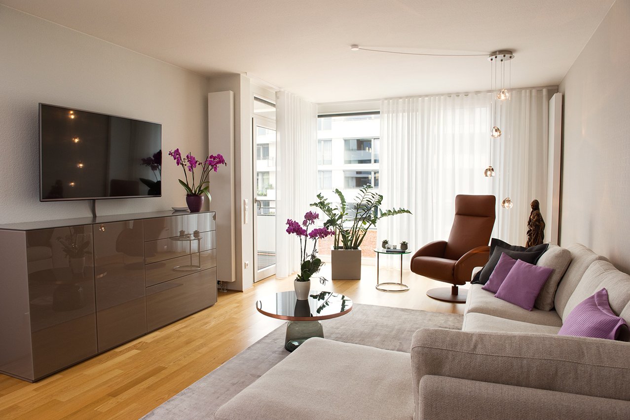 Hochwertiges Design und edle Materialien wie zum Beispiel Vollholz-Parkettböden prägen die Ausstattung der Wohnungen. Hochwertiges Design und edle Materialien wie zum Beispiel Vollholz-Parkettböden prägen die Ausstattung der Wohnungen.