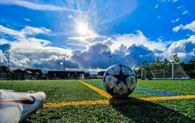 „Fußball ist unser Leben“ – Fußball und Musik „Fußball ist unser Leben“ – Fußball und Musik