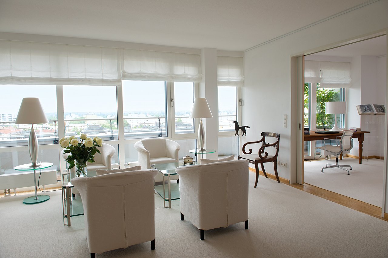 Bodentiefe Fenster sorgen für viel Licht in den Wohnungen. Bodentiefe Fenster sorgen für viel Licht in den Wohnungen.