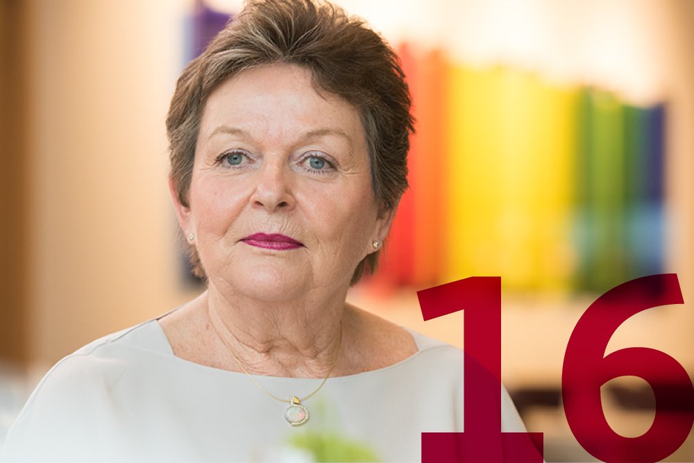 Kultur ist im Augustinum ein Bestandteil des täglichen Lebens Porträtaufnahme einer Seniorin