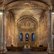 Romanische Kirche mit Malereien und Altar