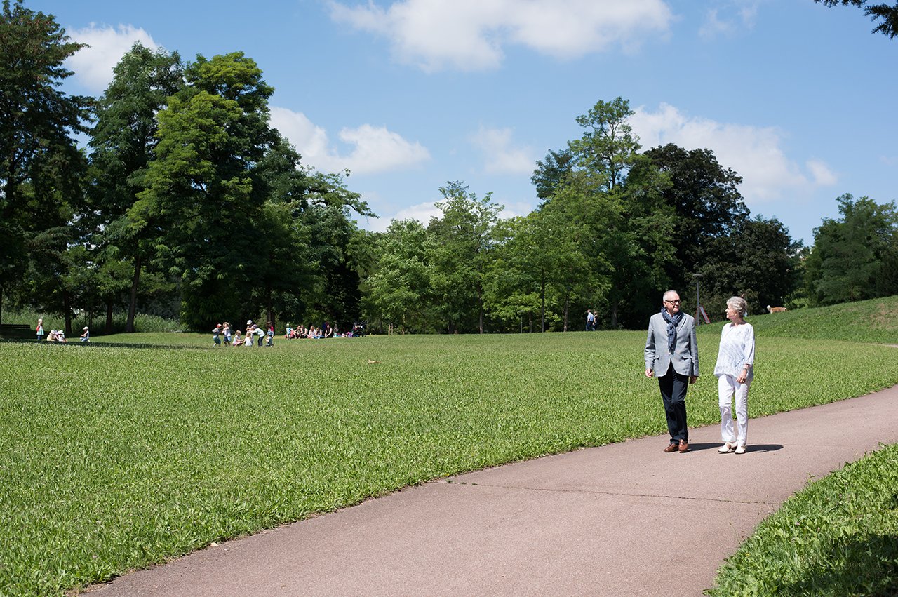 Direkt am Augustinum beginnt der Höhenpark Killesberg, eines der beliebtesten Ausflugsziele Stuttgarts. Direkt am Augustinum beginnt der Höhenpark Killesberg, eines der beliebtesten Ausflugsziele Stuttgarts.