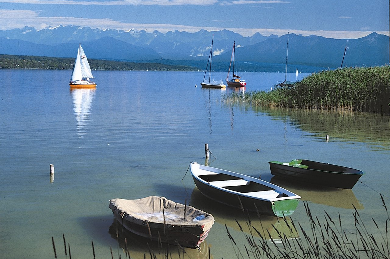 Die Seen im Voralpenland und die Alpen selbst sind ein Paradies für Naturliebhaber direkt vor der Haustür.