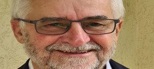 Vortrag zur Zivilcourage mit Prof. Dr. Pieper Porträt des Referenten