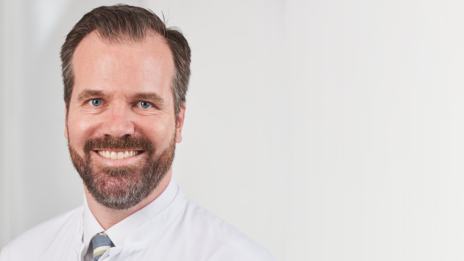 Prof. Dr. Oliver Husser Start des Videos von Prof. Dr. Oliver Husser mit Start-Button