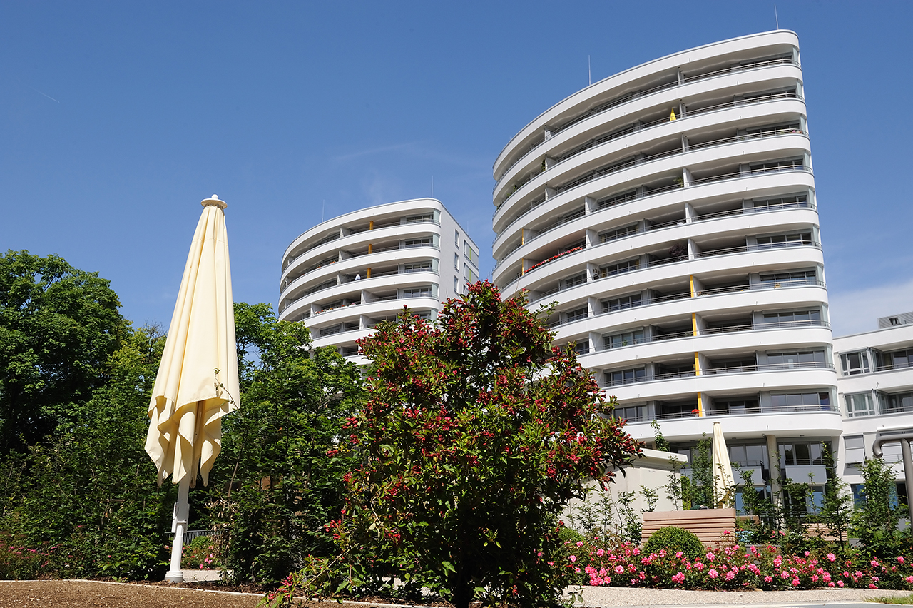Augustinum Seniorenresidenz München-Neufriedenheim Lage und Wohnen Das Augustinum München-Neufriedenheim